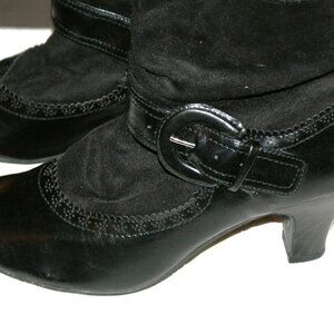 Black Suede and leather 3" Ankle Boot Zipper Back Closure Never Worn by R2